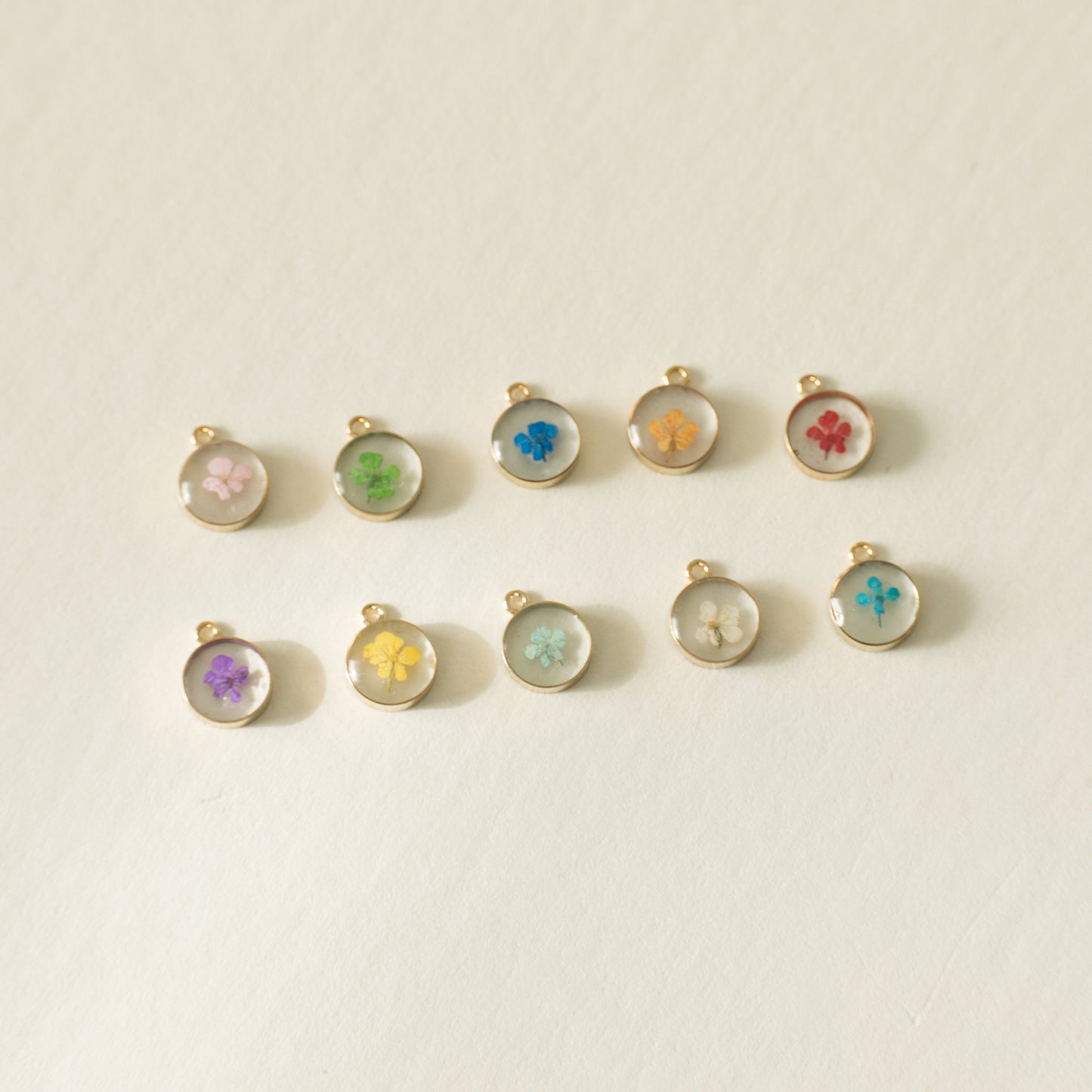 Simple Single Bloom Pendant Necklace